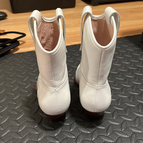 Very stylish Boots! Never worn brand new and ready to make any outfit pop! - Picture 3 of 6